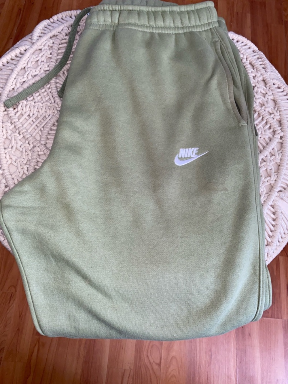 Nike Sportswear Club Fleece Joggers

(olive green)